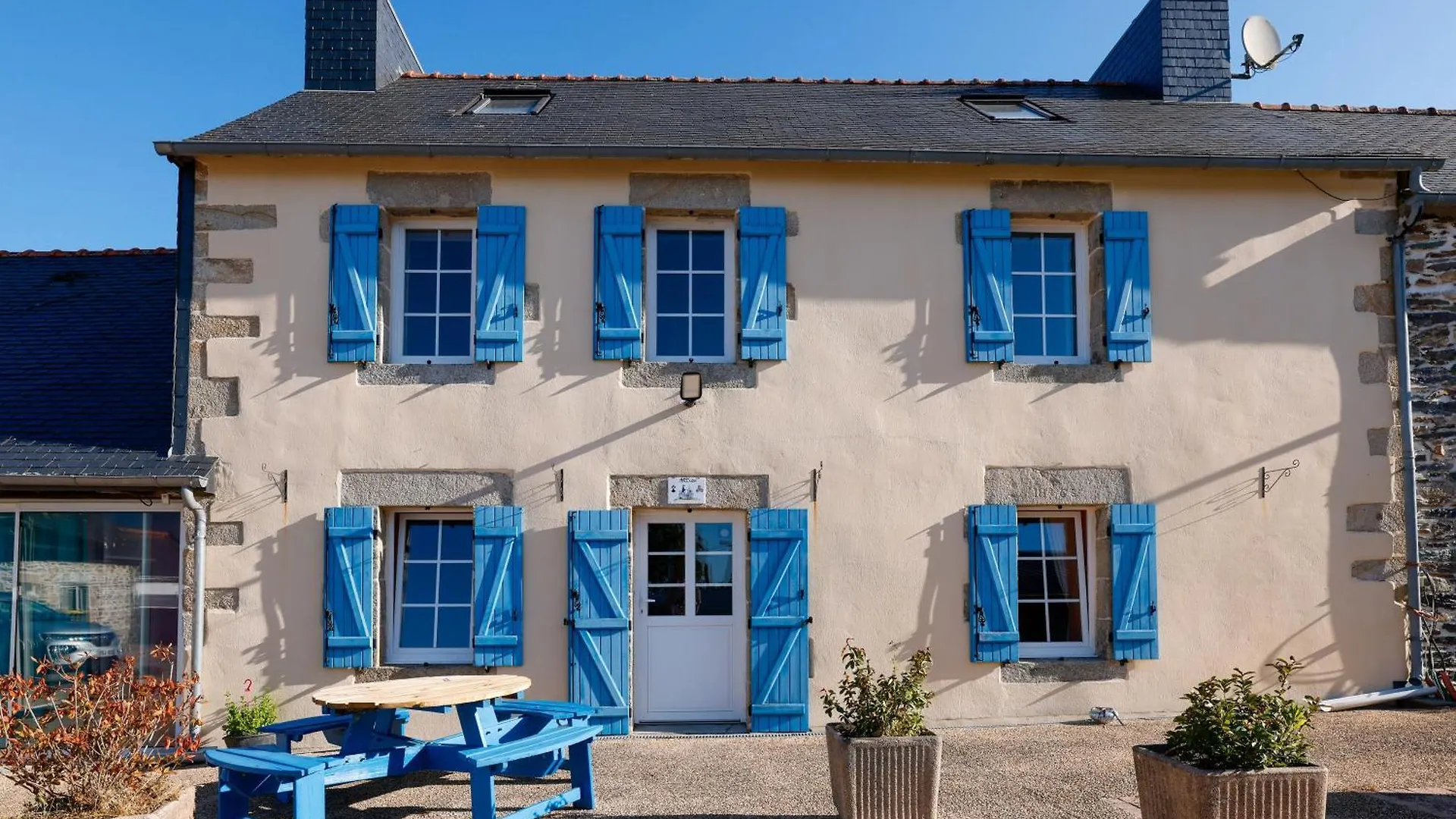 Chambre Breizh Cast